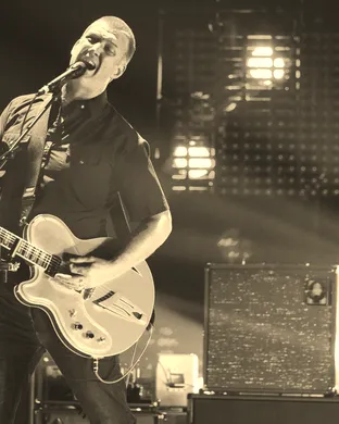 Queens Of The Stone Age & Pixies